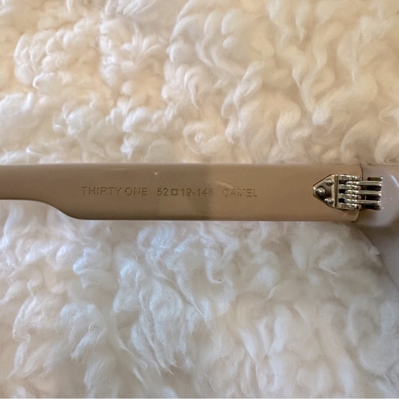 g.o.d. THIRTY ONE camel sunglasses - Picture 7 of 8